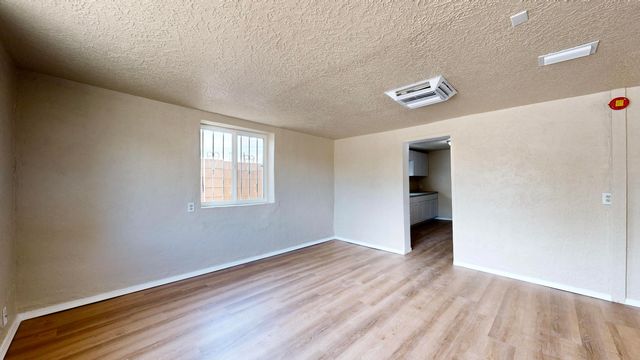 1427 Vito Romero Road SW, Albuquerque, NM 87105