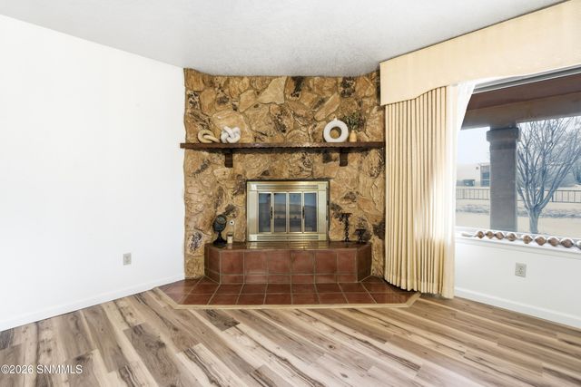 2425 Calle De Santiago, Mesilla, NM 88046