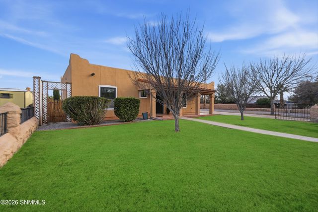 2425 Calle De Santiago, Mesilla, NM 88046