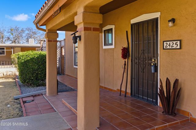 2425 Calle De Santiago, Mesilla, NM 88046