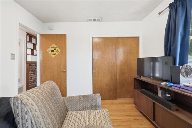 1437 W Elm St, Lodi, CA 95242