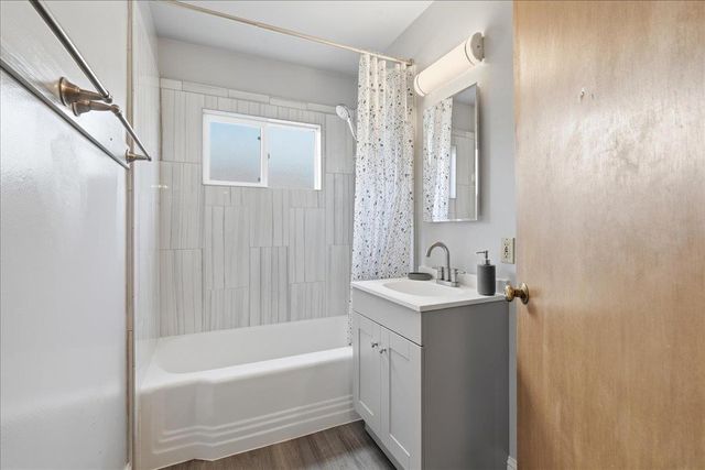 1437 W Elm St, Lodi, CA 95242
