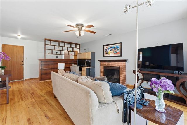 1437 W Elm St, Lodi, CA 95242