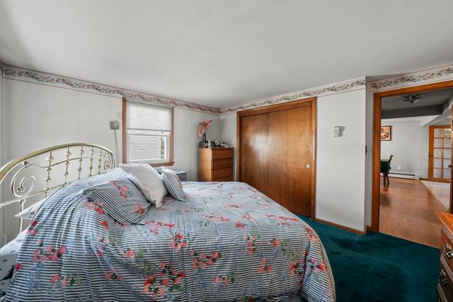 339 Passaconaway Dr, Dracut, MA 01826