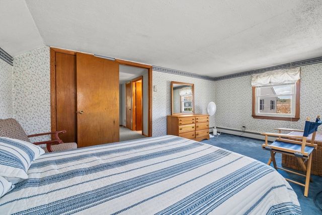 339 Passaconaway Dr, Dracut, MA 01826