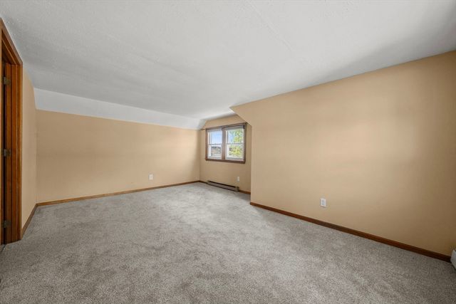 339 Passaconaway Dr, Dracut, MA 01826