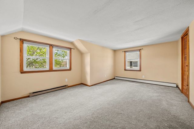 339 Passaconaway Dr, Dracut, MA 01826