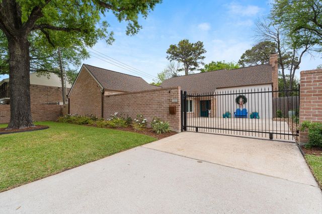 10226 Briar Forest Drive, Houston, TX 77042