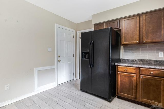 4610 Tradewinds Cir, Pensacola, FL 32514