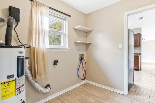 4610 Tradewinds Cir, Pensacola, FL 32514