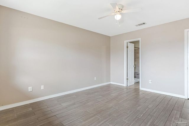 4610 Tradewinds Cir, Pensacola, FL 32514