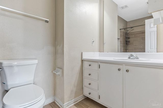 4610 Tradewinds Cir, Pensacola, FL 32514