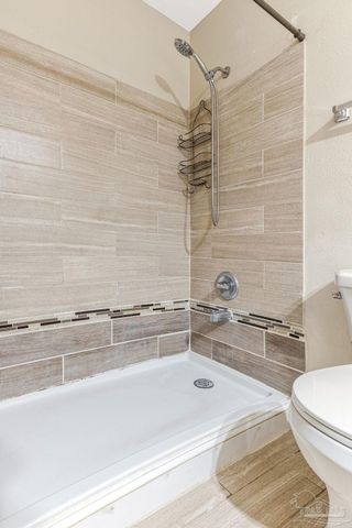 4610 Tradewinds Cir, Pensacola, FL 32514