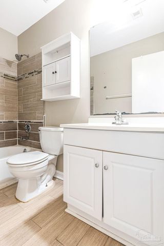 4610 Tradewinds Cir, Pensacola, FL 32514