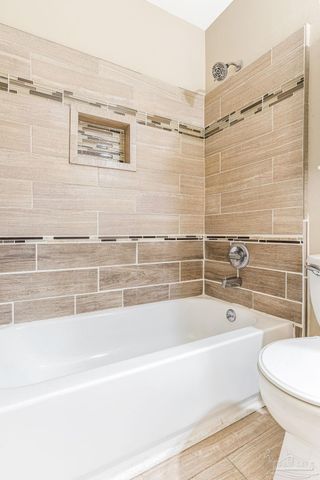 4610 Tradewinds Cir, Pensacola, FL 32514