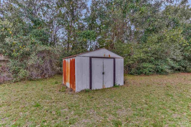 4610 Tradewinds Cir, Pensacola, FL 32514