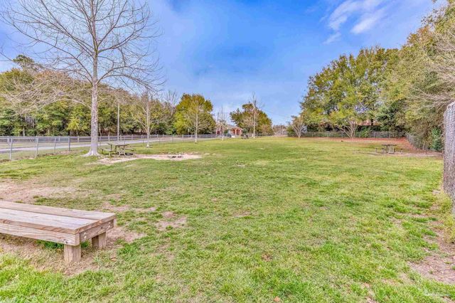 4610 Tradewinds Cir, Pensacola, FL 32514