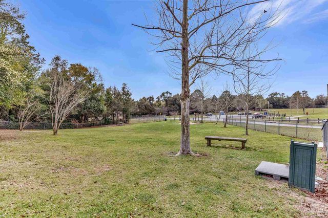 4610 Tradewinds Cir, Pensacola, FL 32514