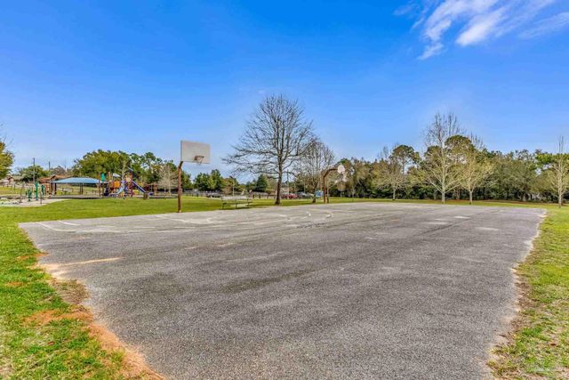 4610 Tradewinds Cir, Pensacola, FL 32514