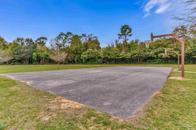 4610 Tradewinds Cir, Pensacola, FL 32514