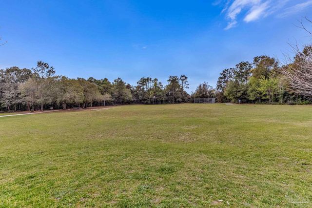 4610 Tradewinds Cir, Pensacola, FL 32514