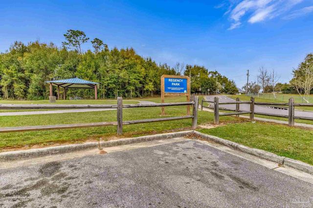 4610 Tradewinds Cir, Pensacola, FL 32514