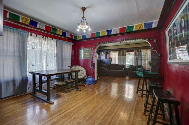 207 W 24th Ave, Spokane, WA 99203