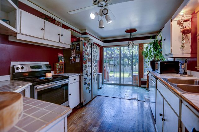 207 W 24th Ave, Spokane, WA 99203