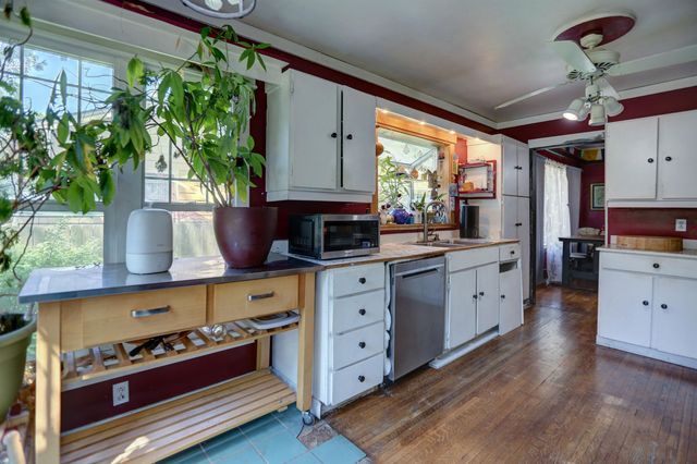 207 W 24th Ave, Spokane, WA 99203