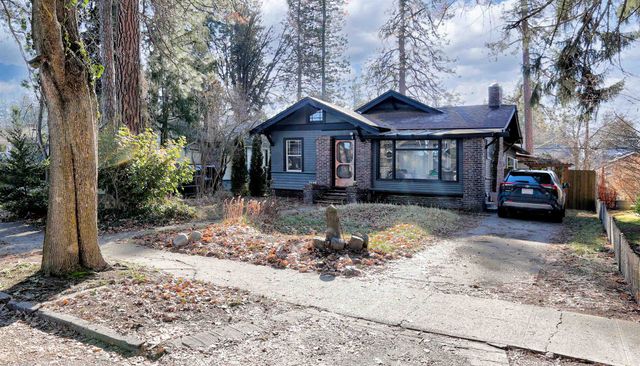 207 W 24th Ave, Spokane, WA 99203