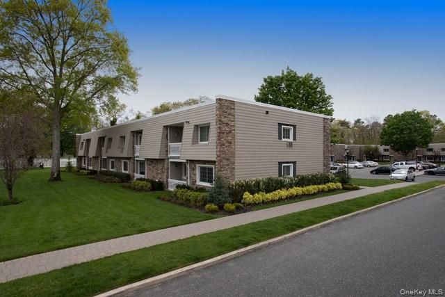 1314 Smithtown Avenue 36, Bohemia, NY 11716