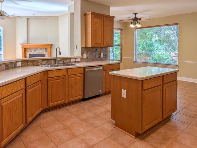1322 Becca Teal PL, Round Rock, TX 78681