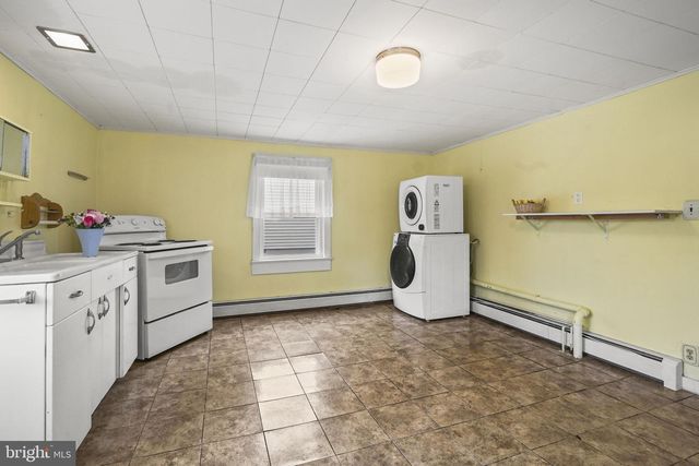 646 RIDGE RD, Monmouth Junction, NJ 08852