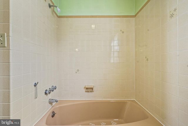 646 RIDGE RD, Monmouth Junction, NJ 08852