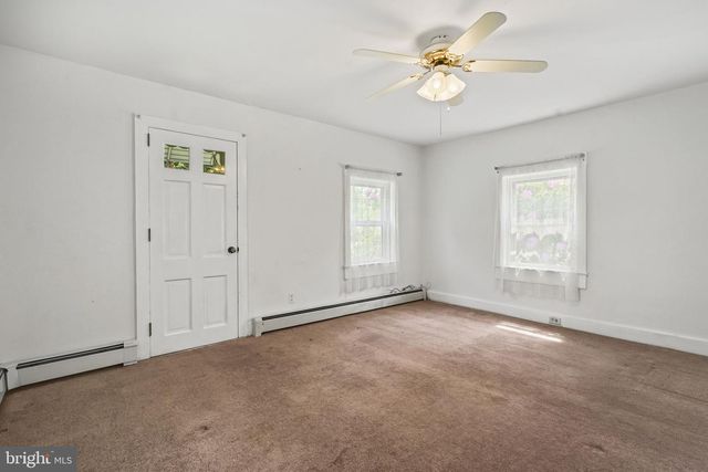 646 RIDGE RD, Monmouth Junction, NJ 08852