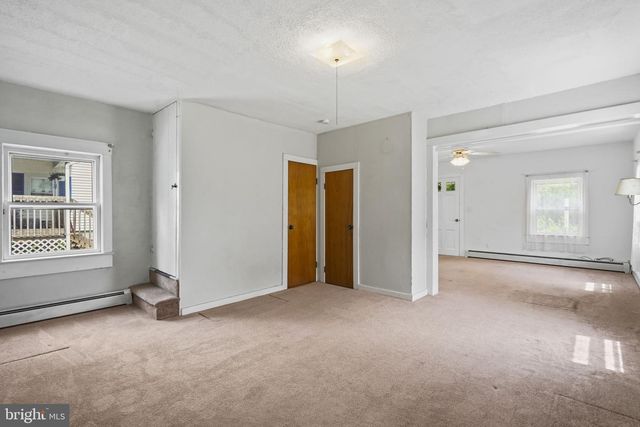 646 RIDGE RD, Monmouth Junction, NJ 08852
