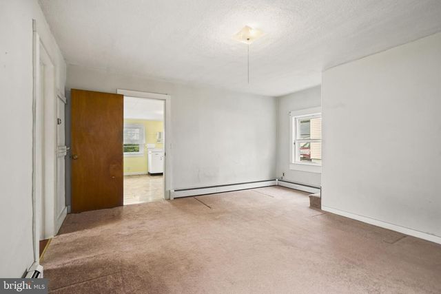 646 RIDGE RD, Monmouth Junction, NJ 08852