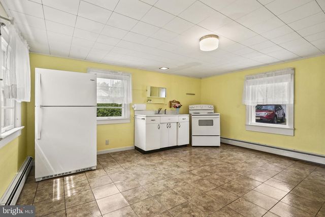 646 RIDGE RD, Monmouth Junction, NJ 08852