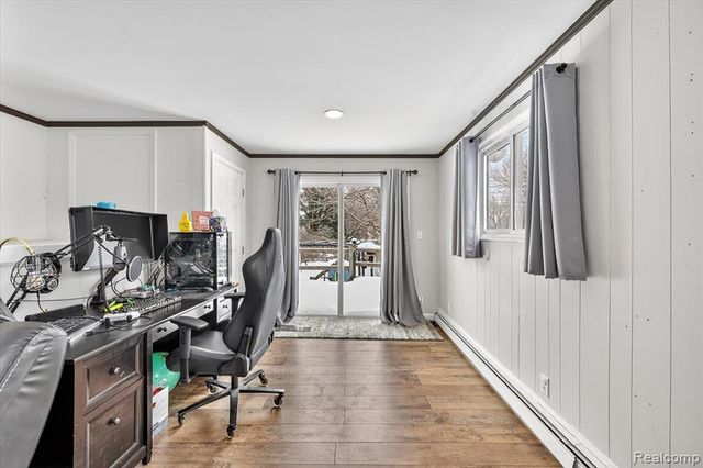 1122 Lynsue Lane, Waterford, MI 48327