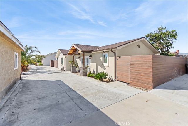 9614 Cypress, Fontana, CA 92335