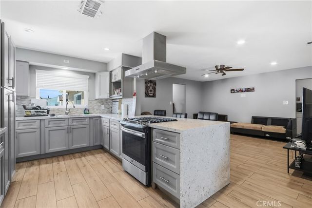 9614 Cypress, Fontana, CA 92335