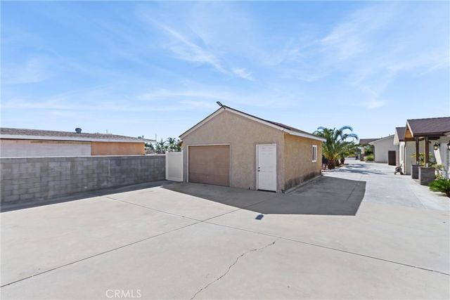 9614 Cypress, Fontana, CA 92335