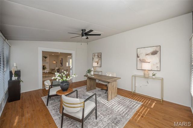 15693 Dresden Lake Court, Chesterfield, MO 63017