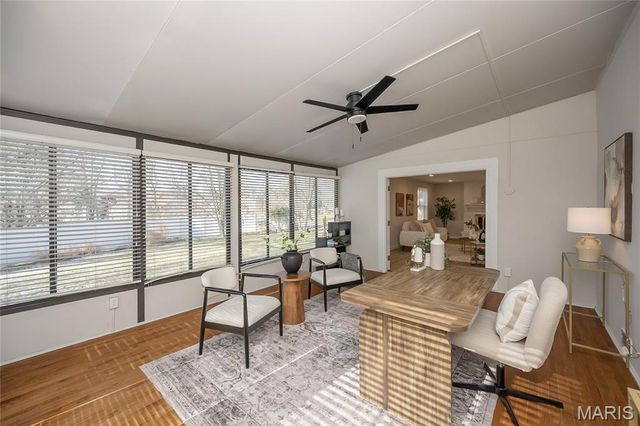 15693 Dresden Lake Court, Chesterfield, MO 63017