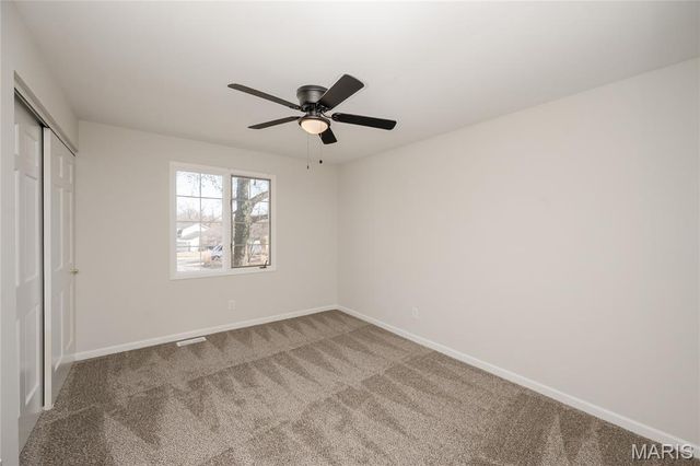 15693 Dresden Lake Court, Chesterfield, MO 63017