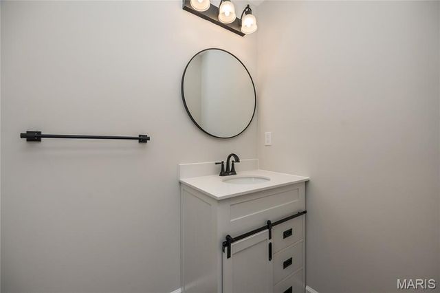 15693 Dresden Lake Court, Chesterfield, MO 63017