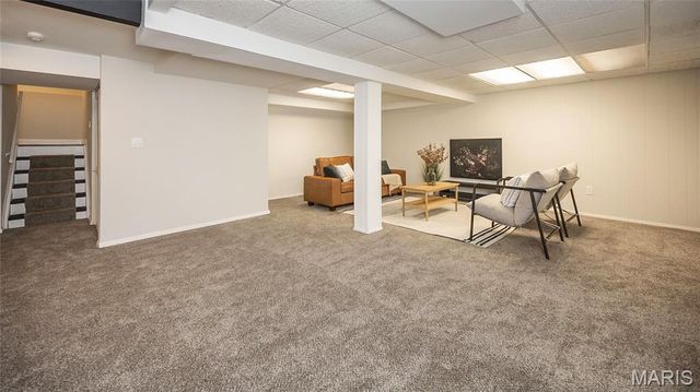 15693 Dresden Lake Court, Chesterfield, MO 63017