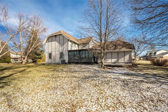 15693 Dresden Lake Court, Chesterfield, MO 63017