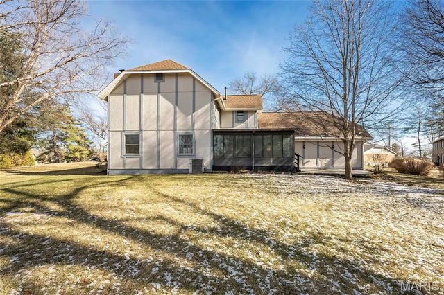 15693 Dresden Lake Court, Chesterfield, MO 63017