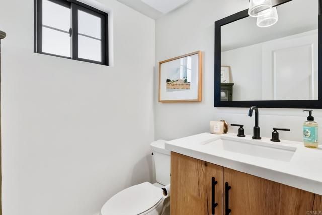 1400 Anacona Place 105, Encinitas, CA 92024